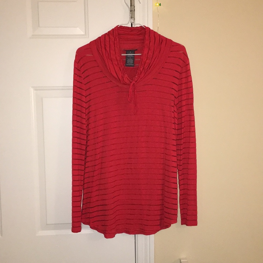 Reddish orange long sleeve. Great for fall!